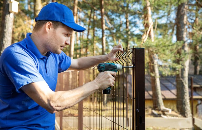 Fence Repair