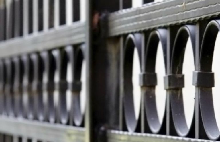 Κάγκελα στην Αθήνα: Βρες τoυς καλύτερους σε 1 λεπτό!